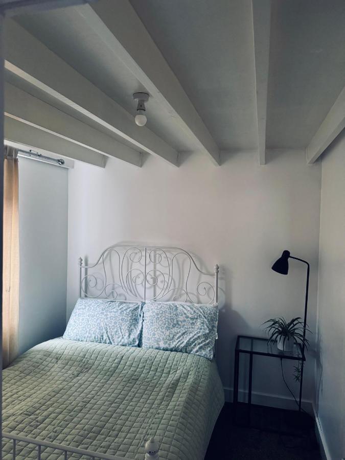 Private 1-Bed with Parking - 5