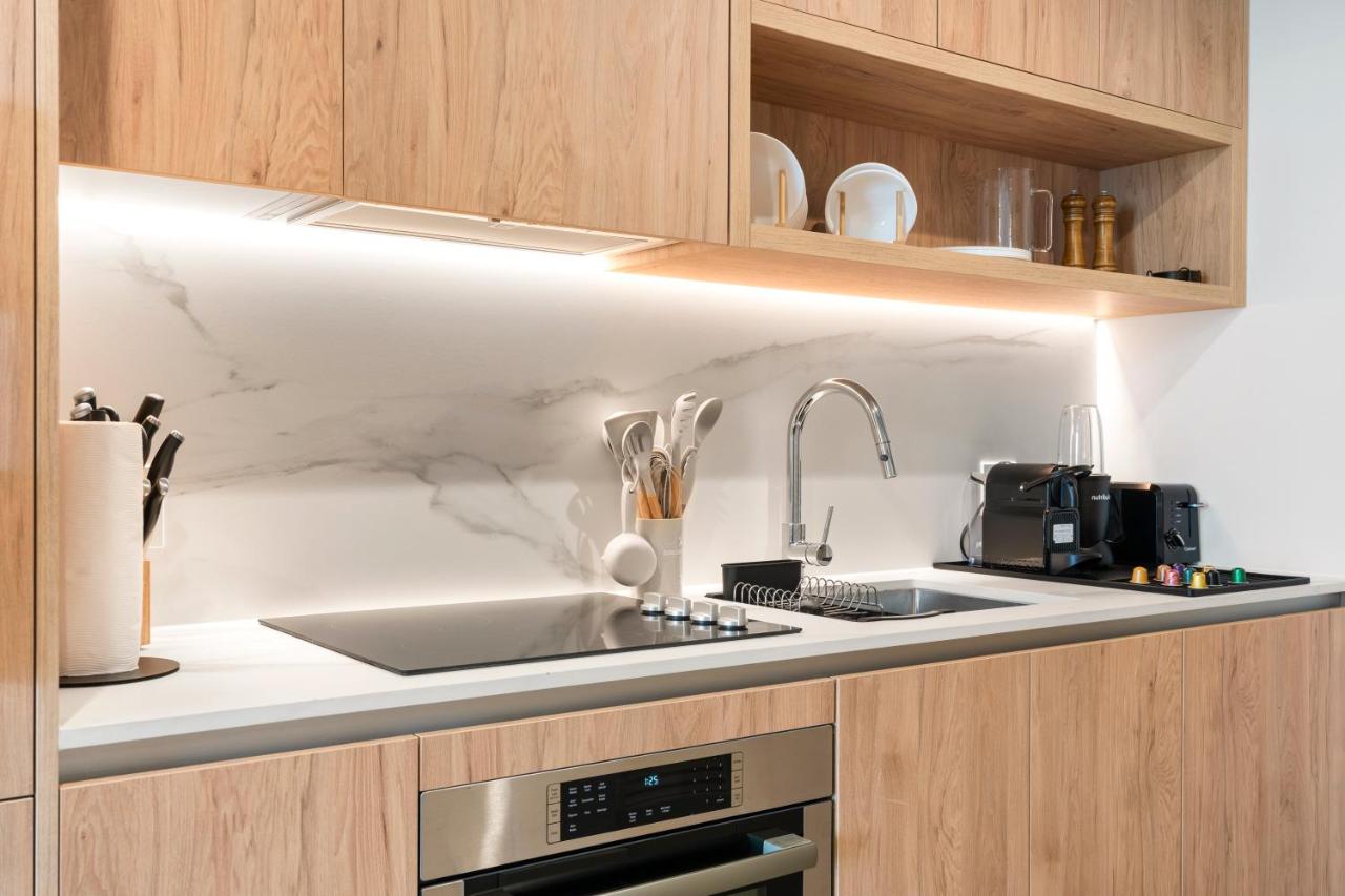 Prime Location Condo Steps from Bayfront Park - 4