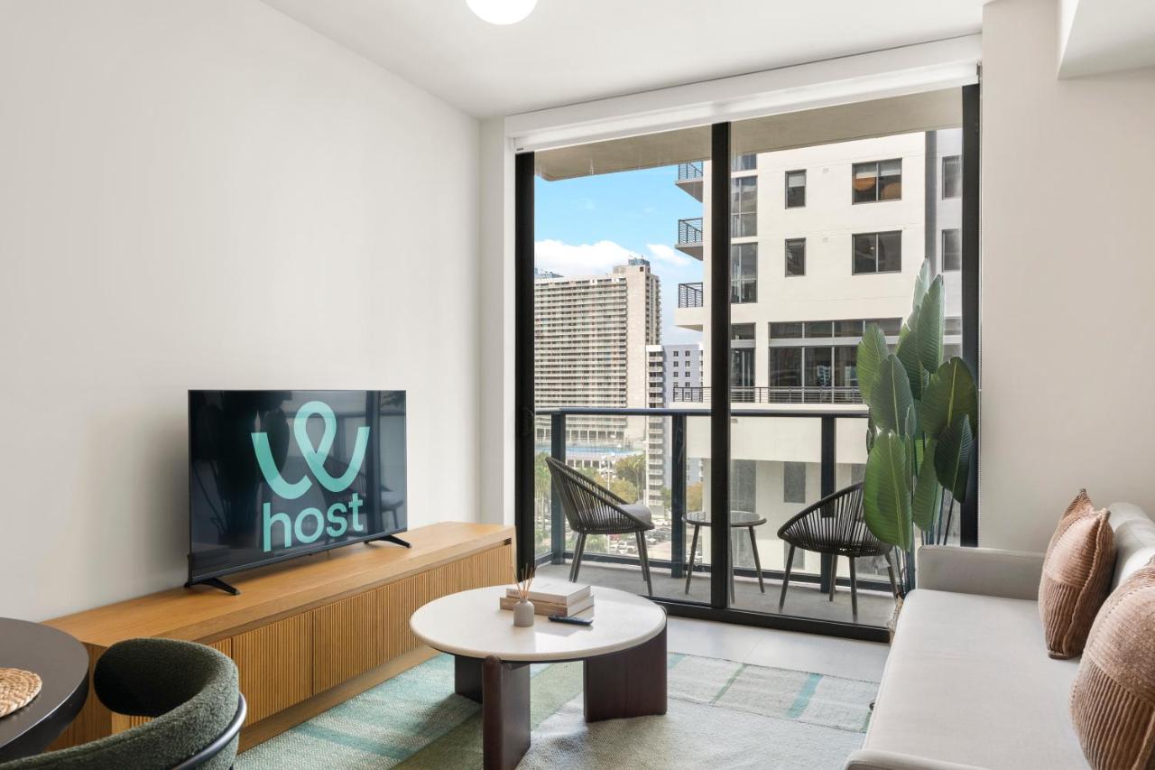 Prime Location Condo Steps from Bayfront Park - 2