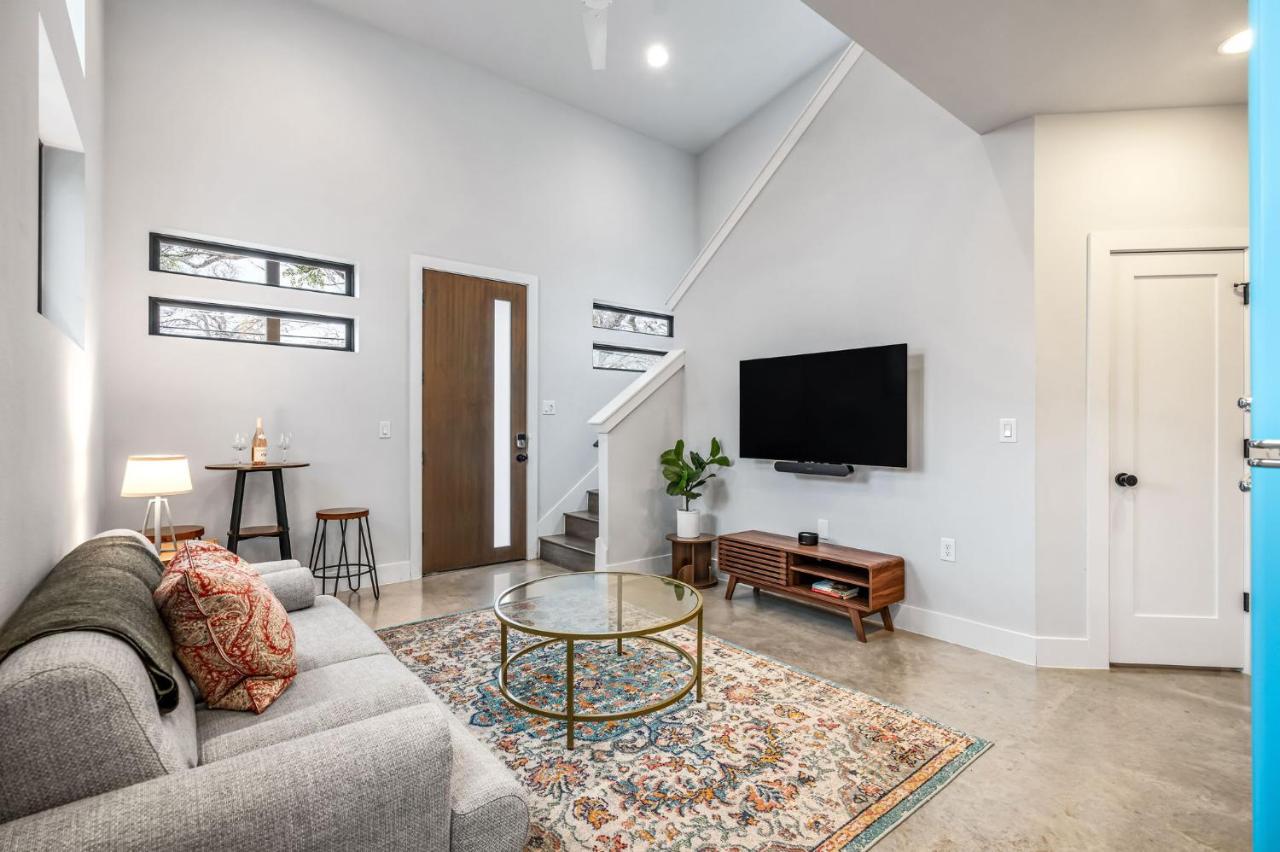 East ATX Casita - Workspace and Near ACC Campus