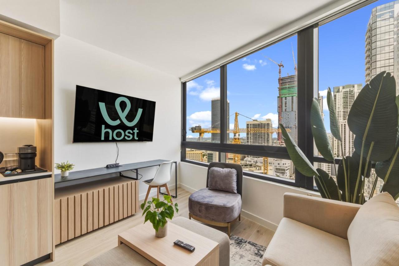 District 225 Miami - Rooftop Pool Gym & City Views