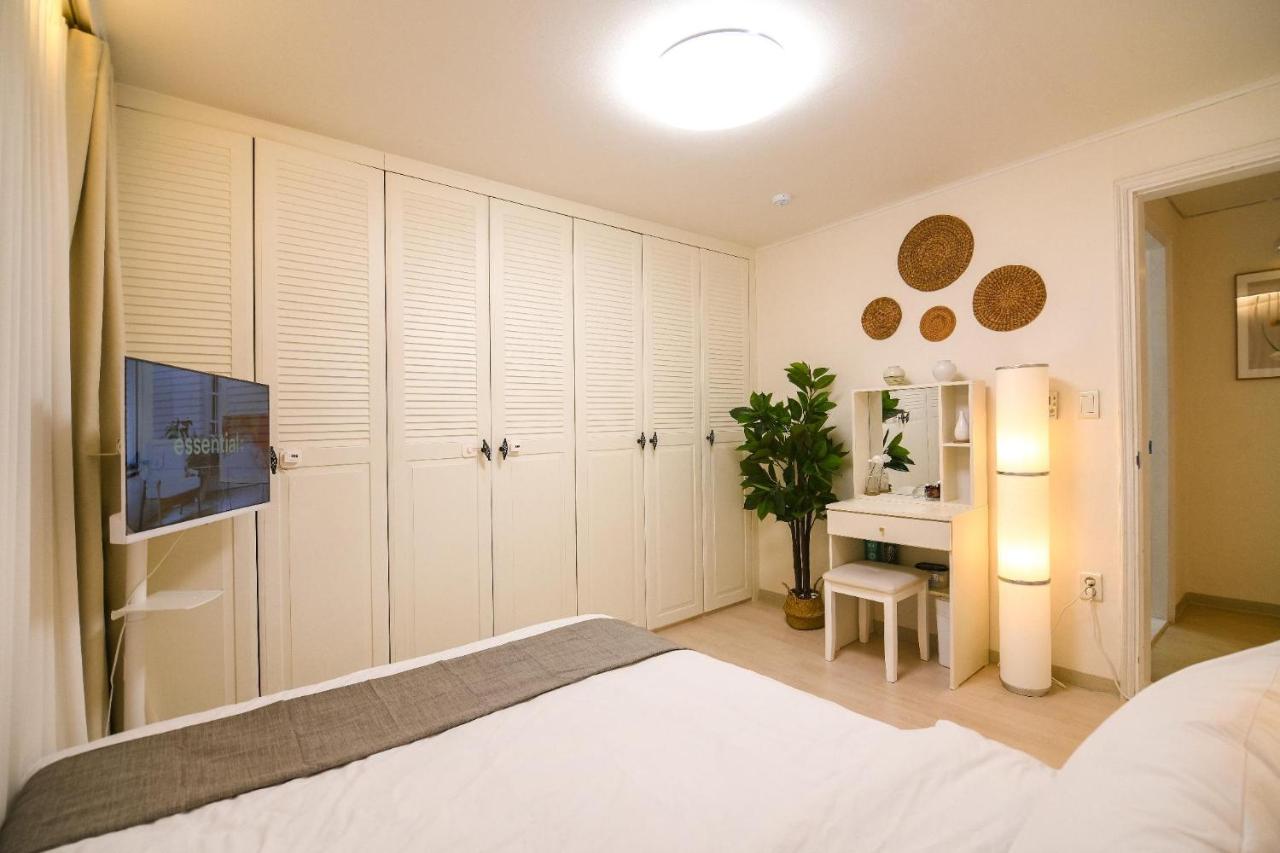 3BR Private House Hyehwa Family Stay Airport Taxi option - 3