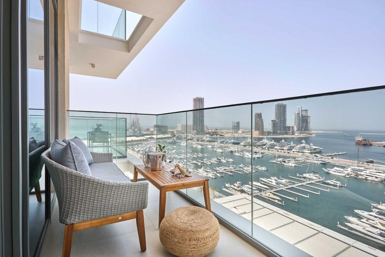 Frank Porter - Seagate Building 1