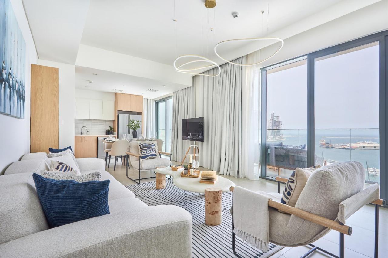 Frank Porter - Seagate Building 1 - 4