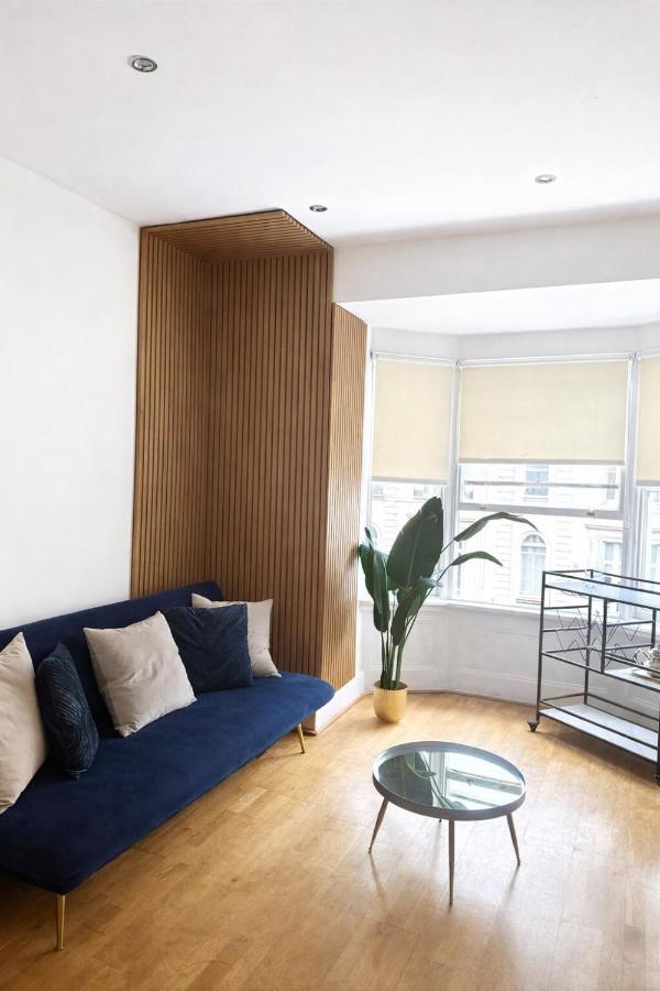 Stylish Hyde Park Apartment Walk to Paddington