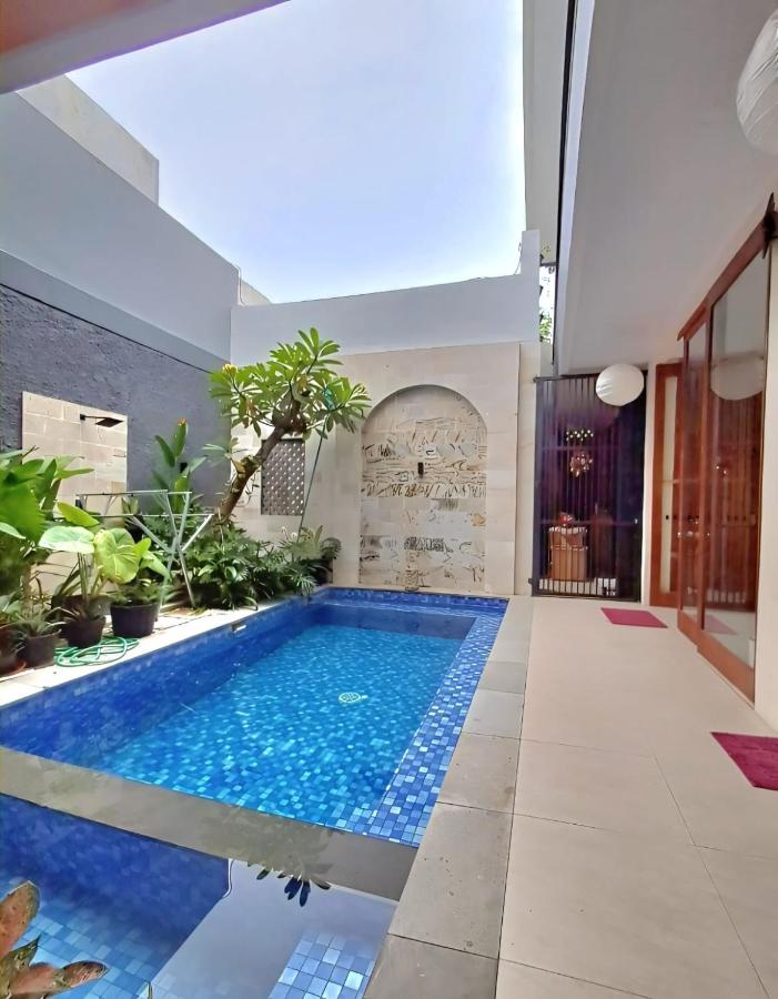 Balcony Room 8 Min Walk to Sanur Beach - 4