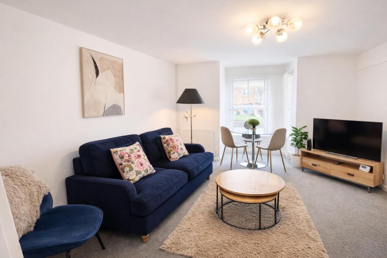 LimeTree in the Blue House - Cambridge Central Stay