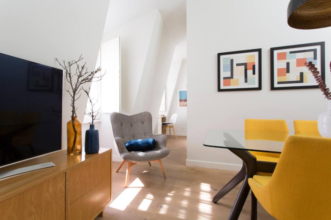 Exclusive Duplex Time Out Market - 5