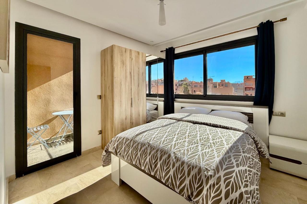 Central Gueliz 1BR with Balcony Wi-Fi & AC - 2