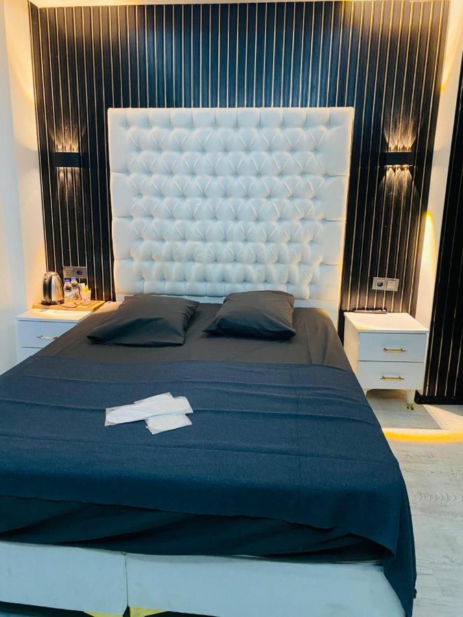 Montenegro Hotel - 2