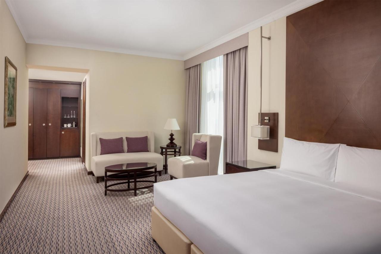 Radisson Blu Hotel, Dubai Barsha Heights - 4