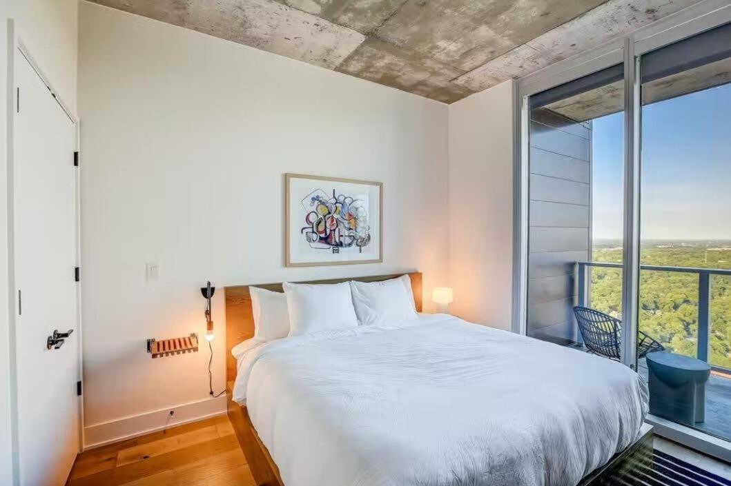 Rooftop Pool East Cider by Barcle - 3