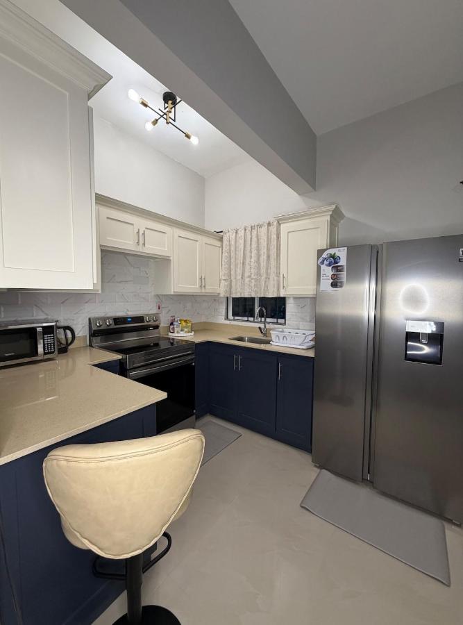 Modern 1 Bedroom Bull Bay Near Airport - 4