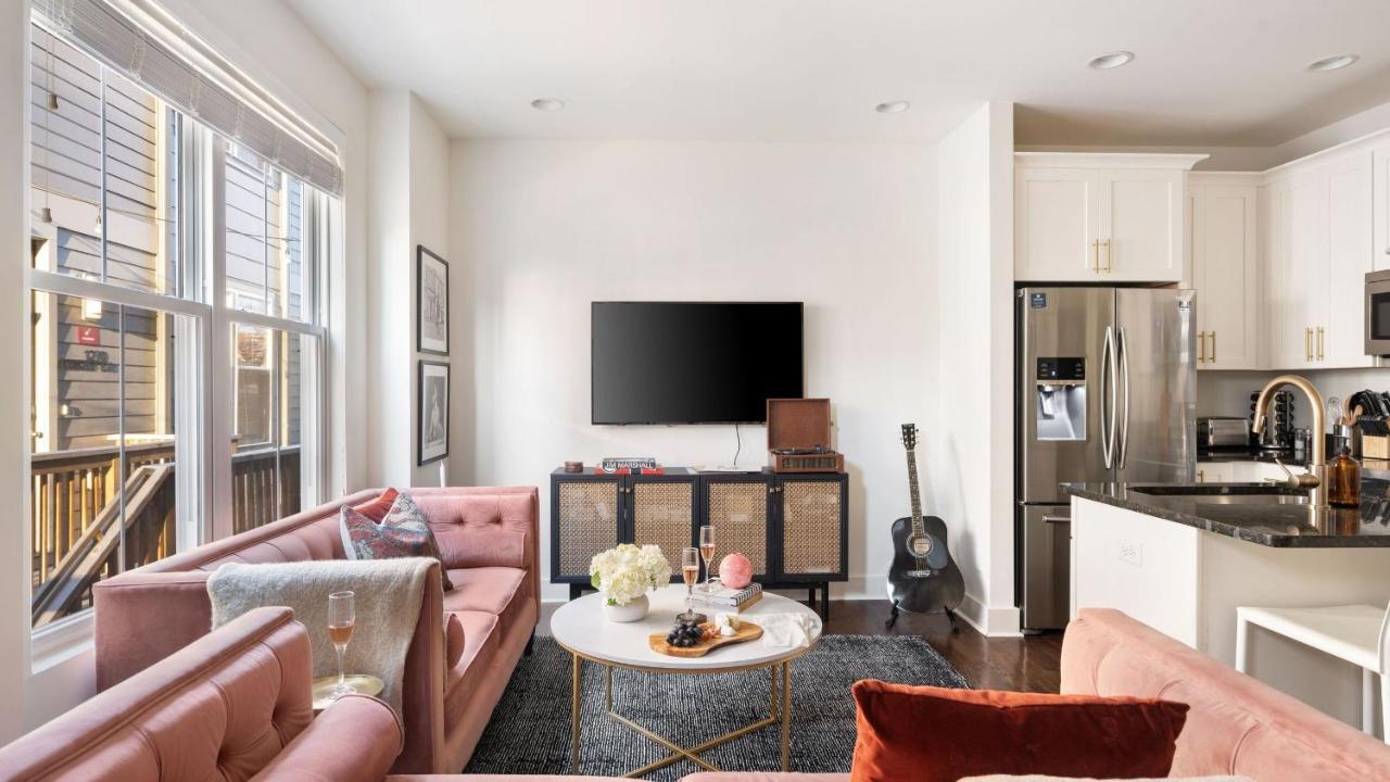 Hart Suite Buyout 6 by AvantStay Two Nashville Town Houses w Stunning Amenities Design