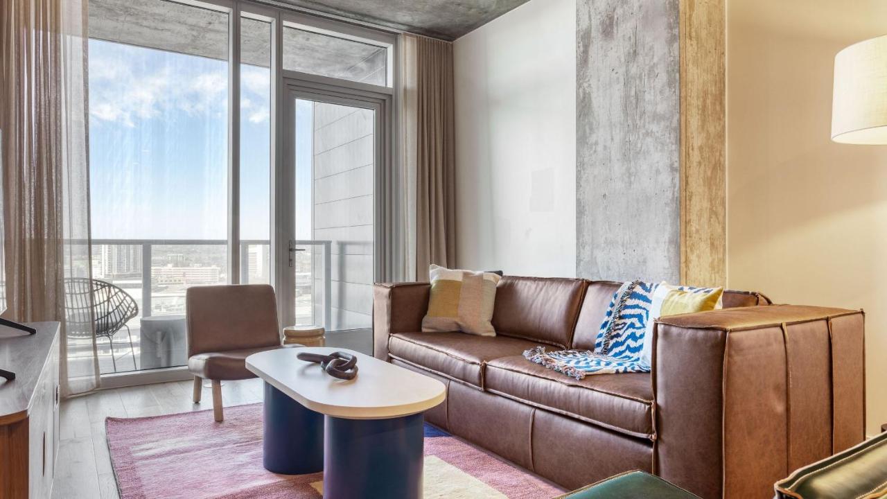Sleeps 16 Brand New Austin High Rise w Rooftop Pool Gym Yoga Studio More - 3