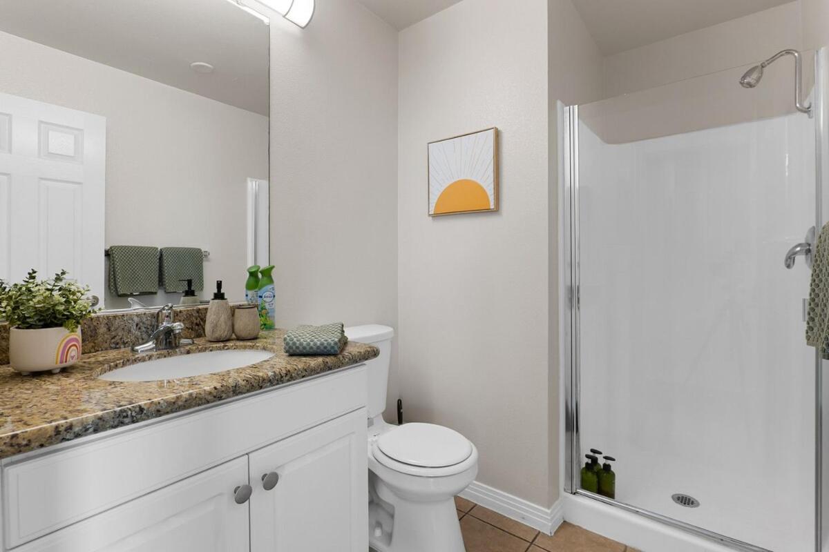 Signature Marina Stay Water View Pool Gym - 3