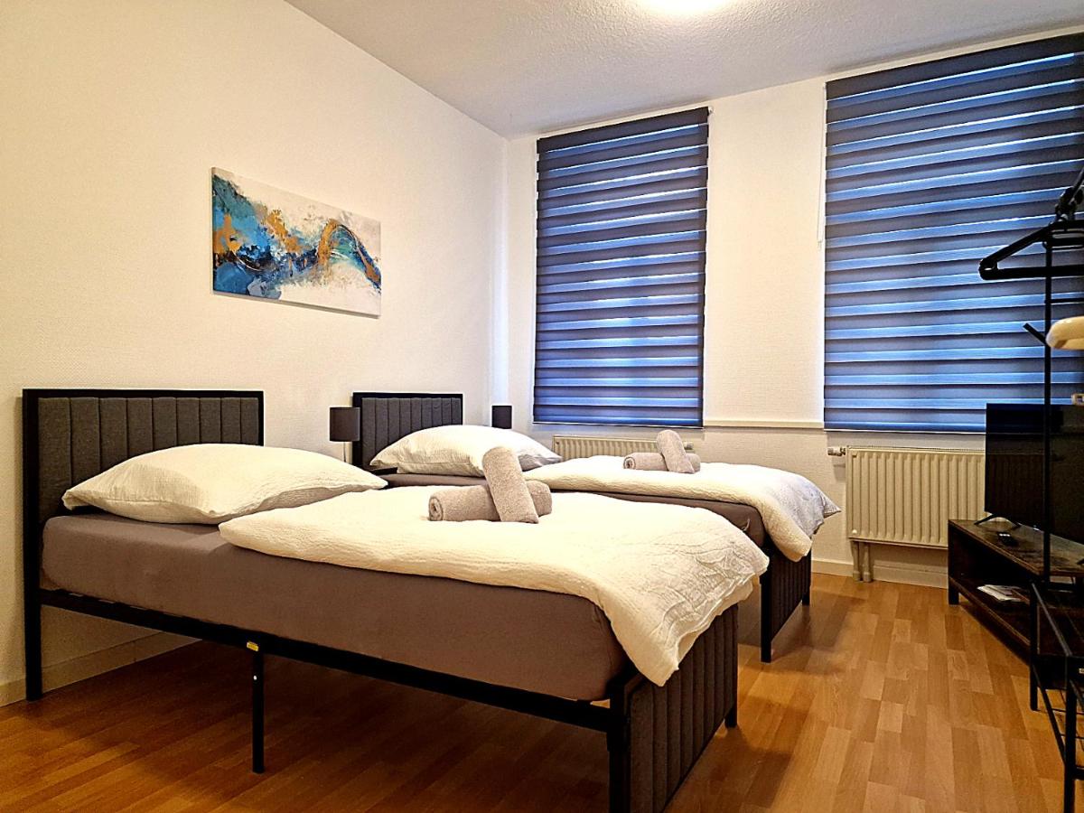 HappySide Travel & Work #4 - 4 Personen - WLAN - Zentrum