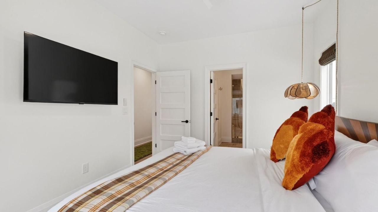 That ’70s Show by AvantStay Skyline Hot Tub Arcade Guitar Speakers Retro-Inspired Stay Near Broadway Topgolf Nissan Stadium - 3