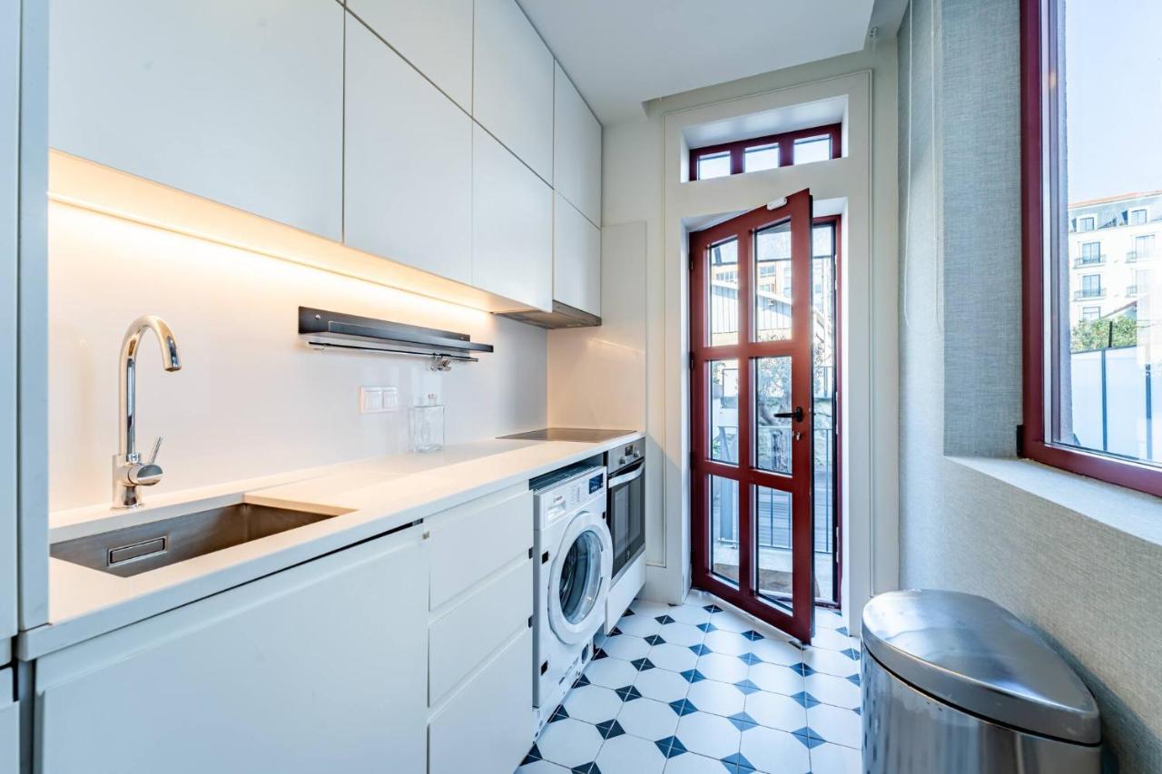 Intimate Apartment Downtown With Terrace - D - 4
