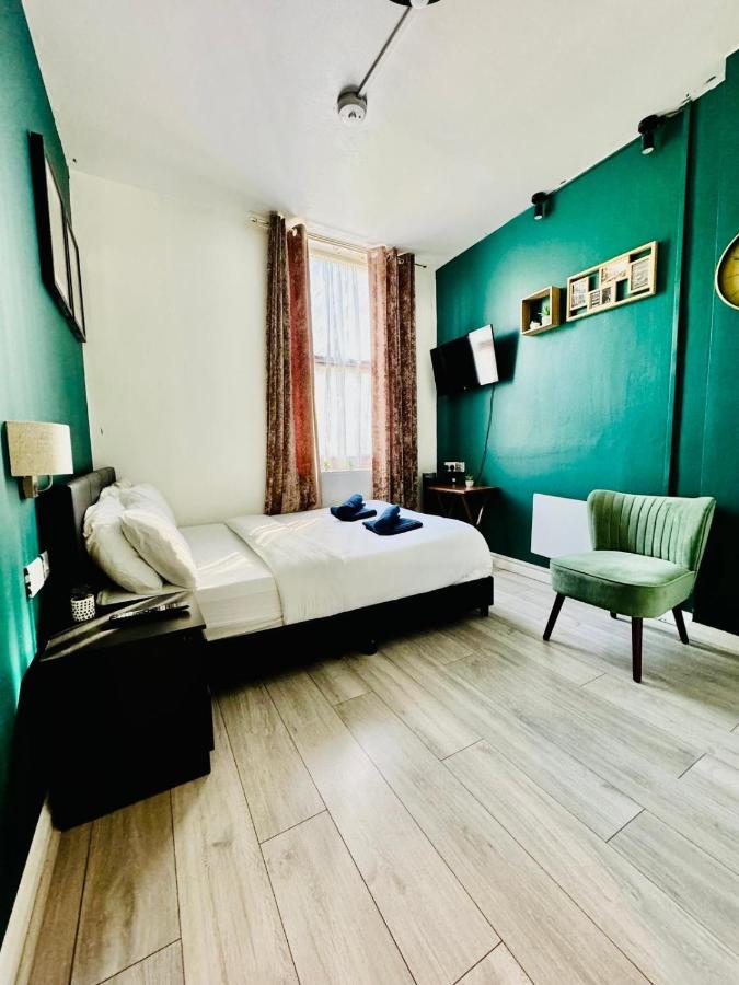 Modern London Flat - 4