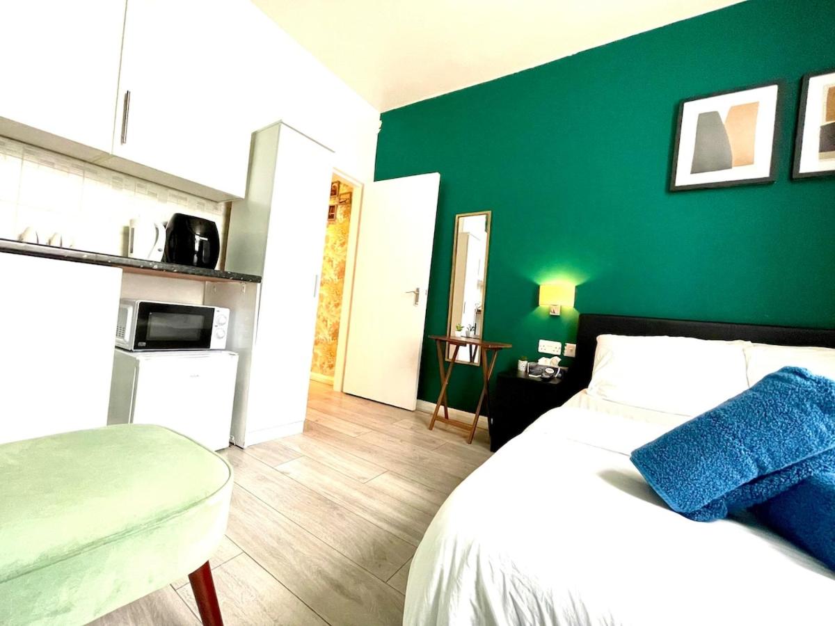 Modern London Flat - 5