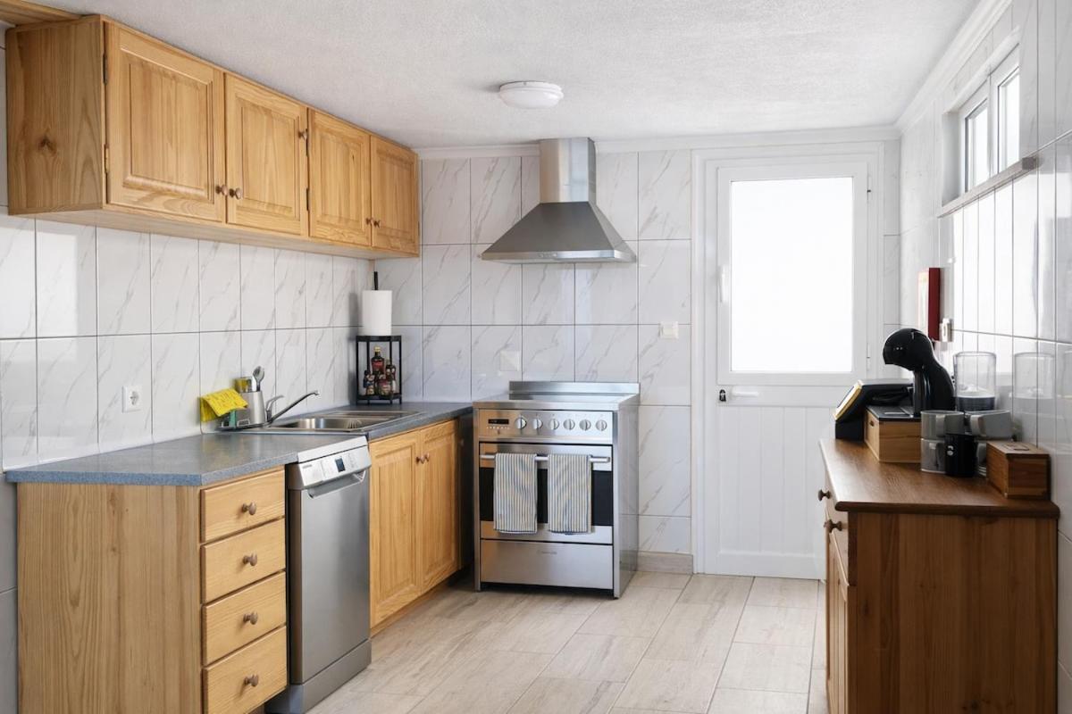 Pico Island Villa 9 - Prime Sea View Location - 2