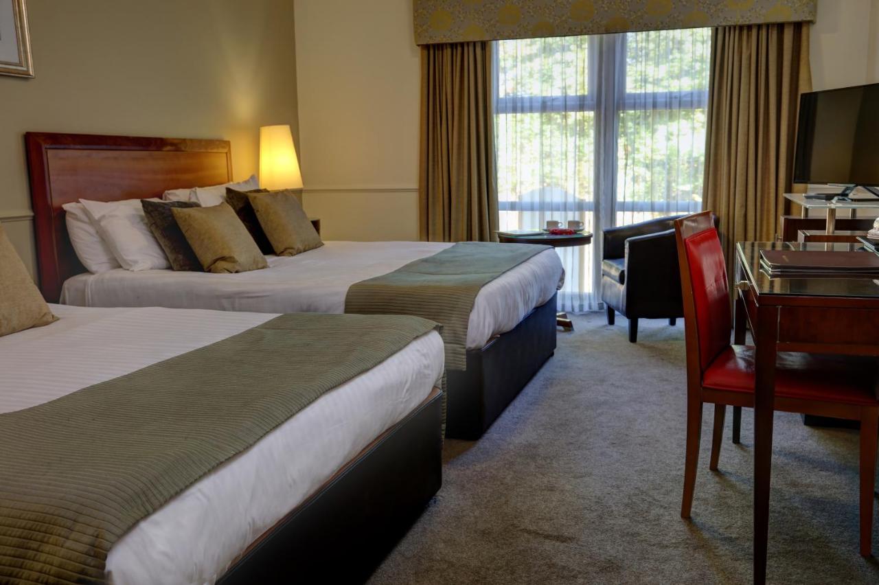 Family Room with One Double Bed and One Single Bed - Non-Smoking