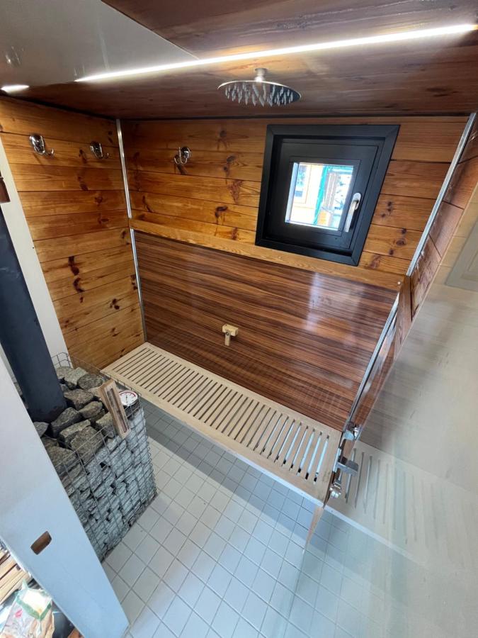 Ruheoase am Wasser, Sauna-Hausboot in Naturidylle - 3