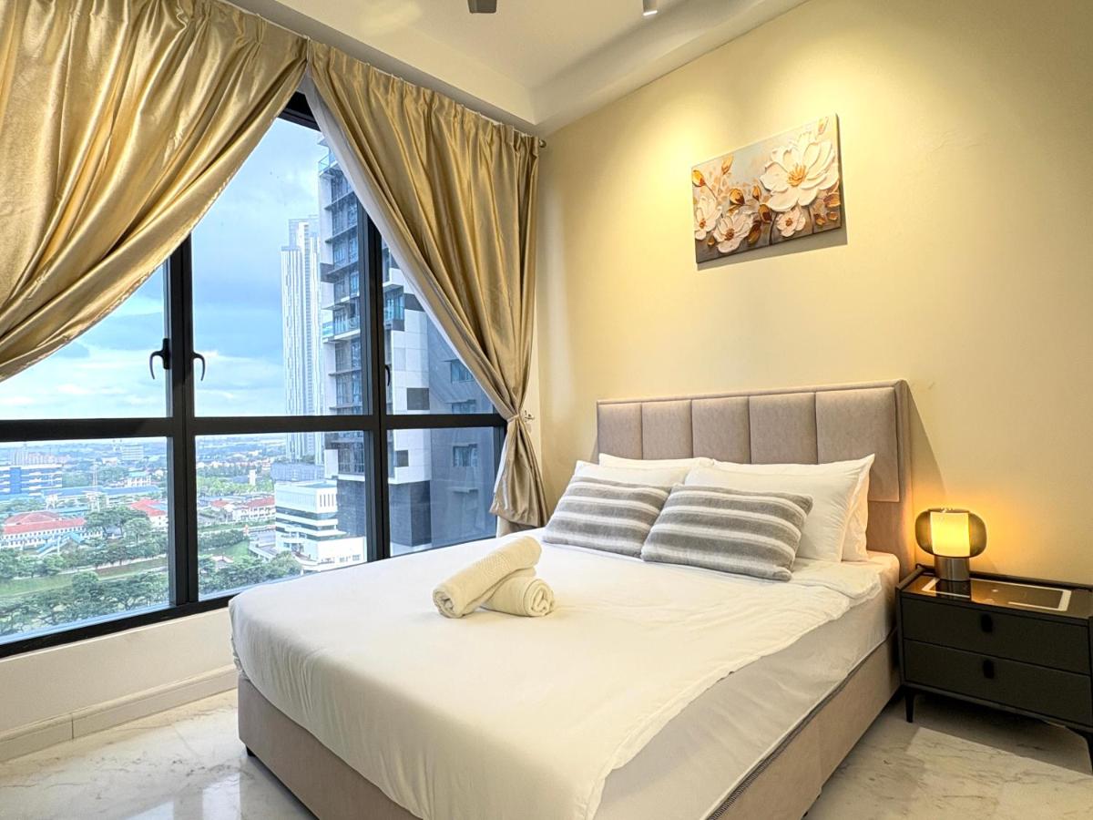 NEW Setia Sky88 Luxury Condo 3KM to JB CIQ with Sunset Pool View 3R2B 7pax - 2