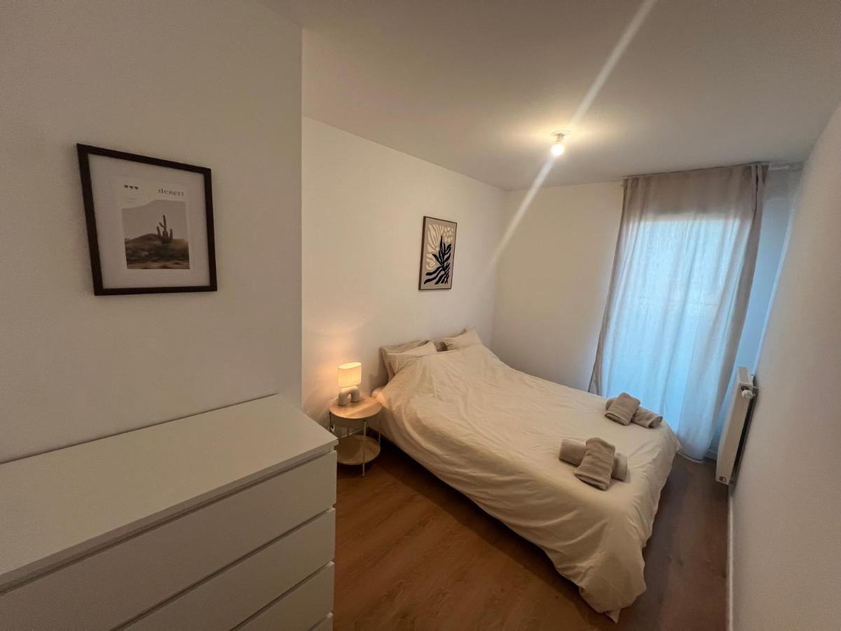 Grand appartement lumineux avec terrasse 3 chambres proche Paris - 2