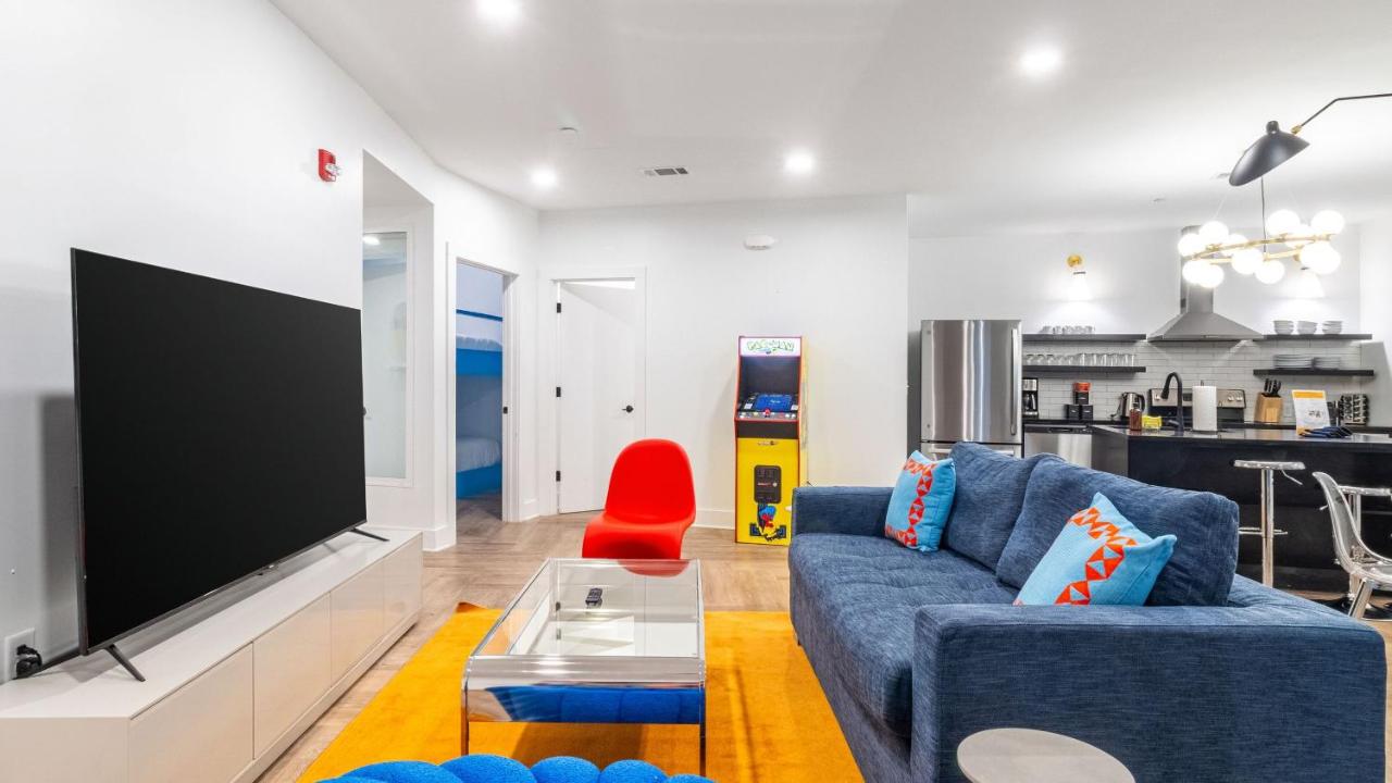 The Carter Buyout - 2 Units by AvantStay Sleeps 24 Group Stays - 5