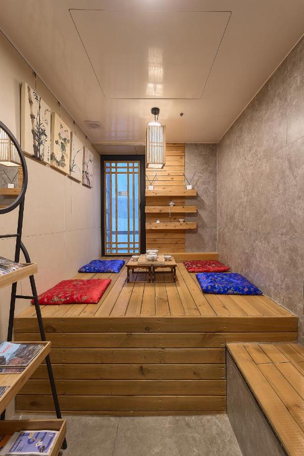 Artravel Myeongdong - 2