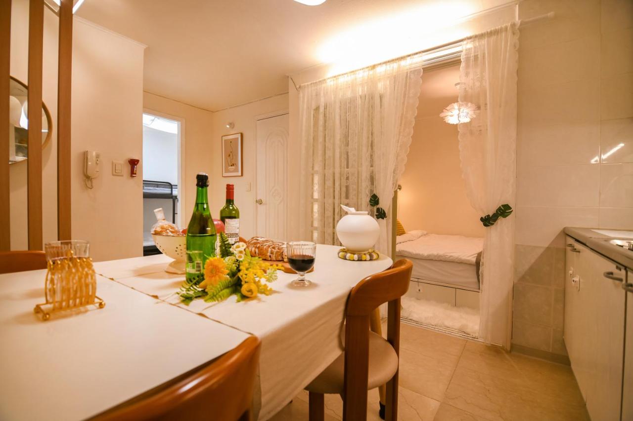 3BR Private House Hyehwa Family Stay Airport Taxi option