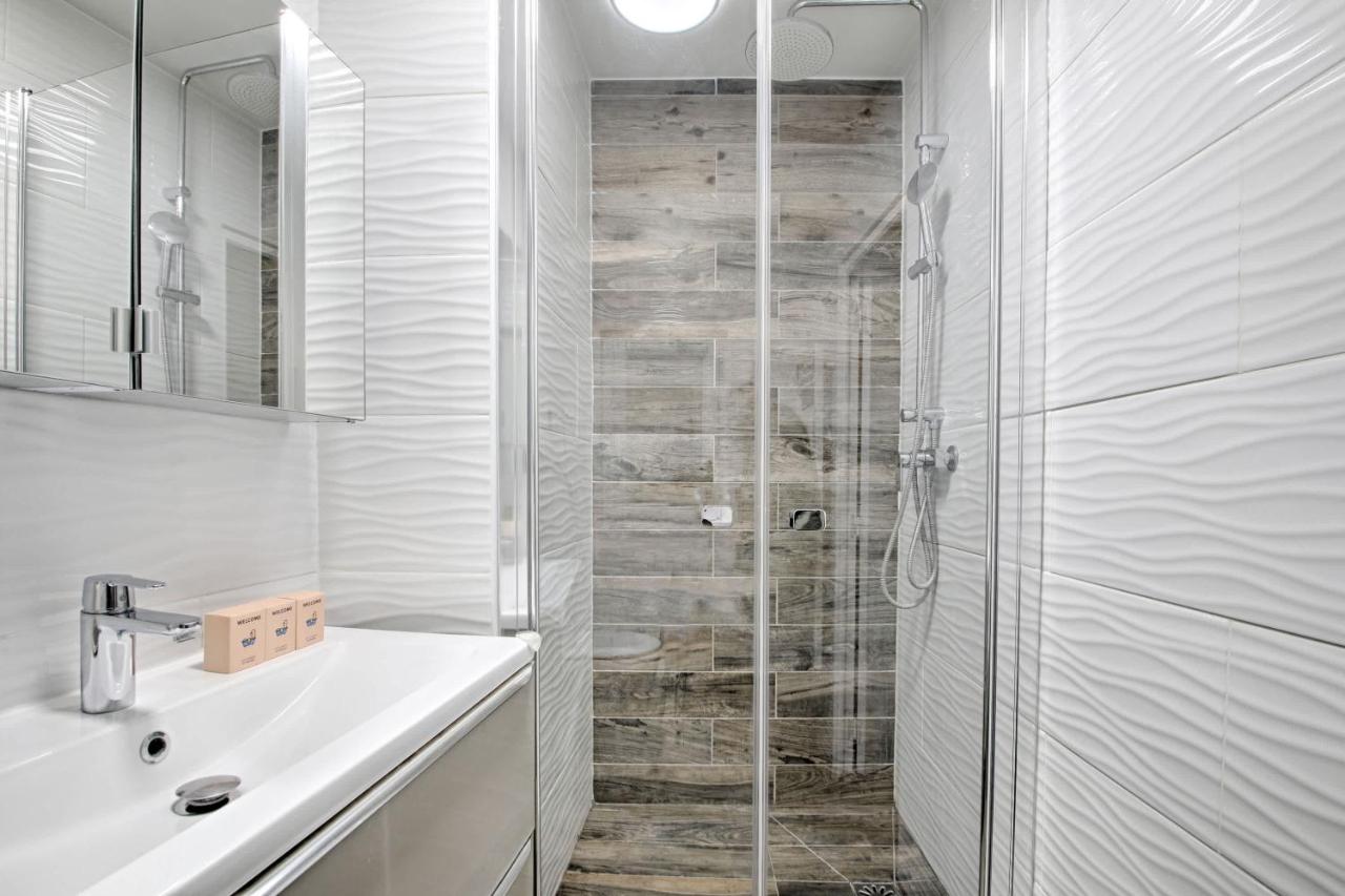 Unique Marais Location 1BR 4P by Melvane - 4