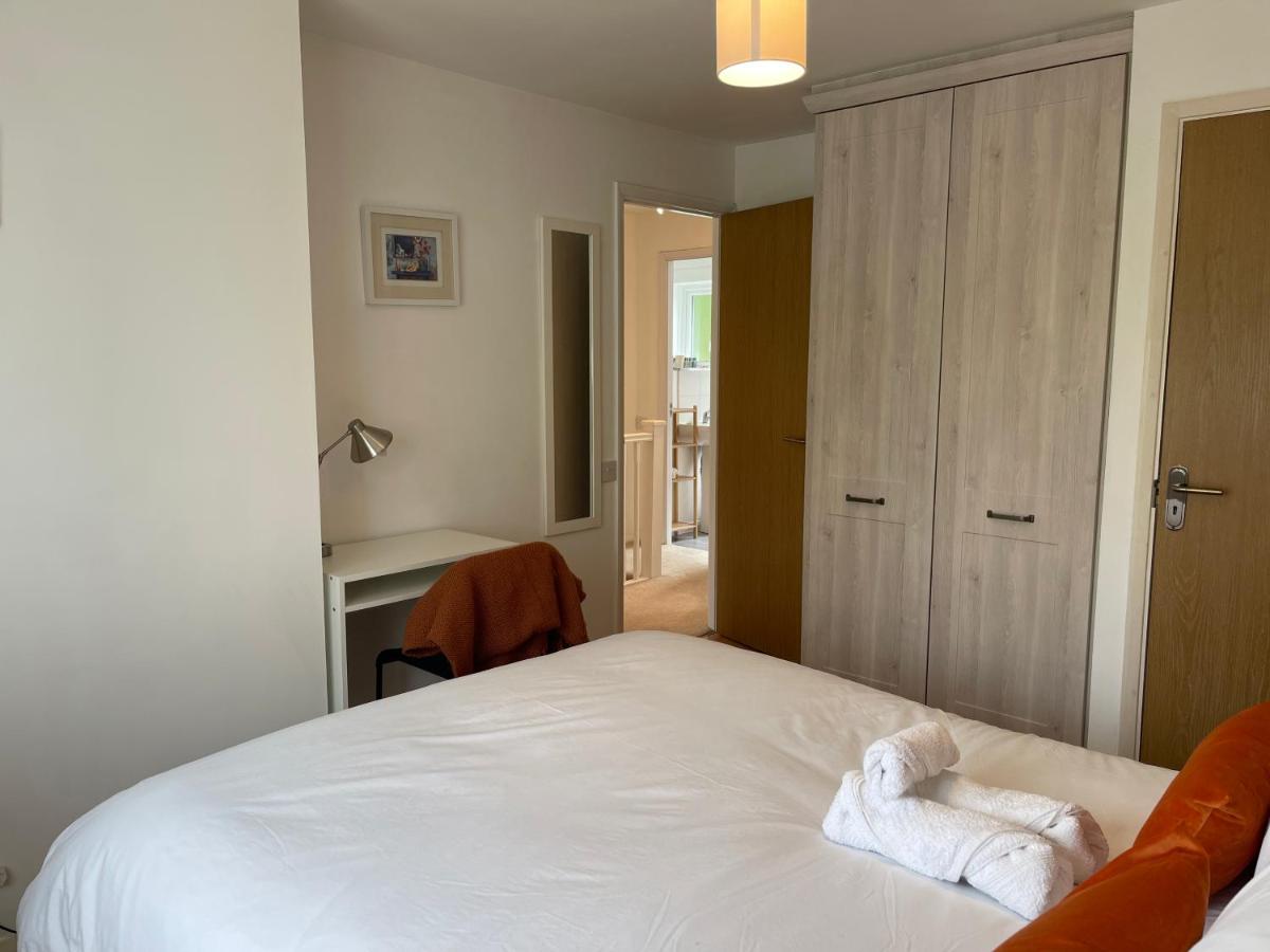 Peaceful 2-Bed Bath house with parking & garden & fast WiFi & easy city access - 5