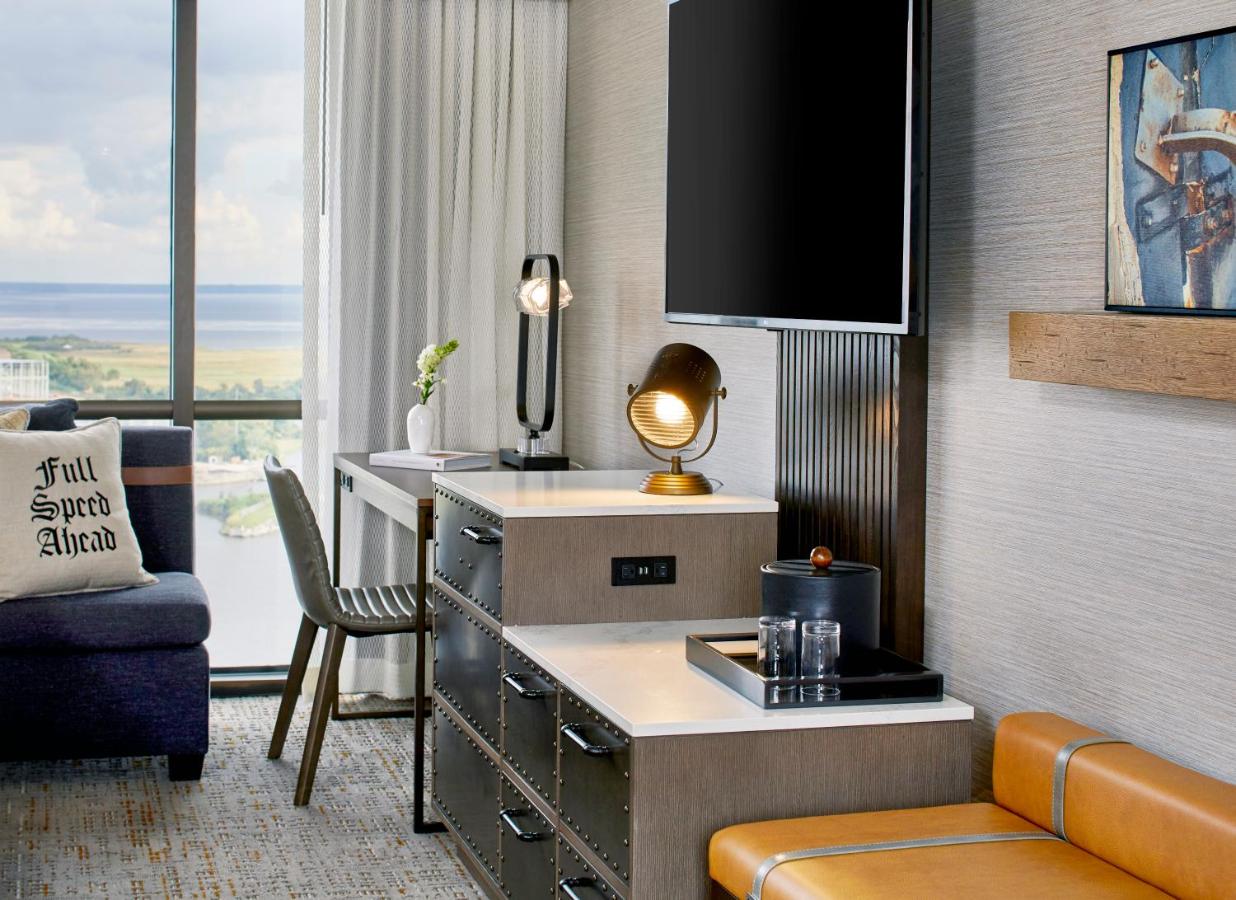 Renaissance Mobile Riverview Plaza Hotel — photo 13