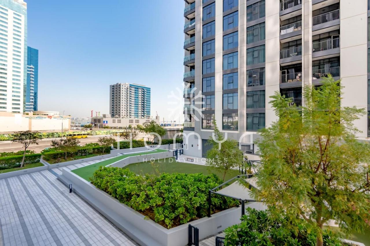 Newly furnished 2 BHK Apartment Garden View - 3