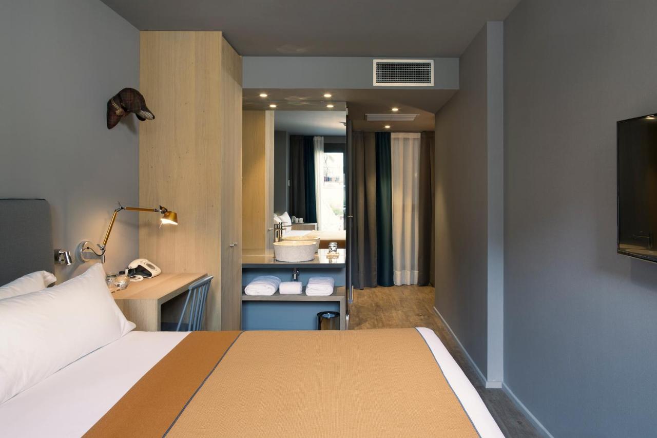 Uma House by Yurbban Trafalgar - 3