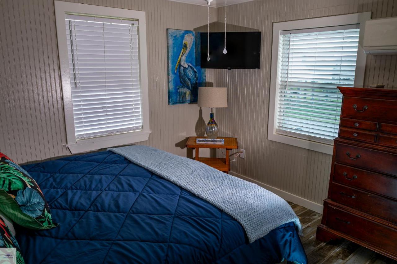 Blue Dolphin Inn and Cottages — photo 8