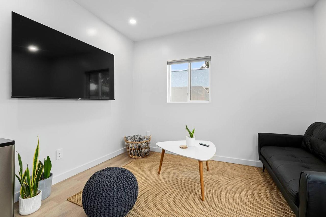 Spacious w/1BR 1bath - near DTLA East Los Angeles - 4