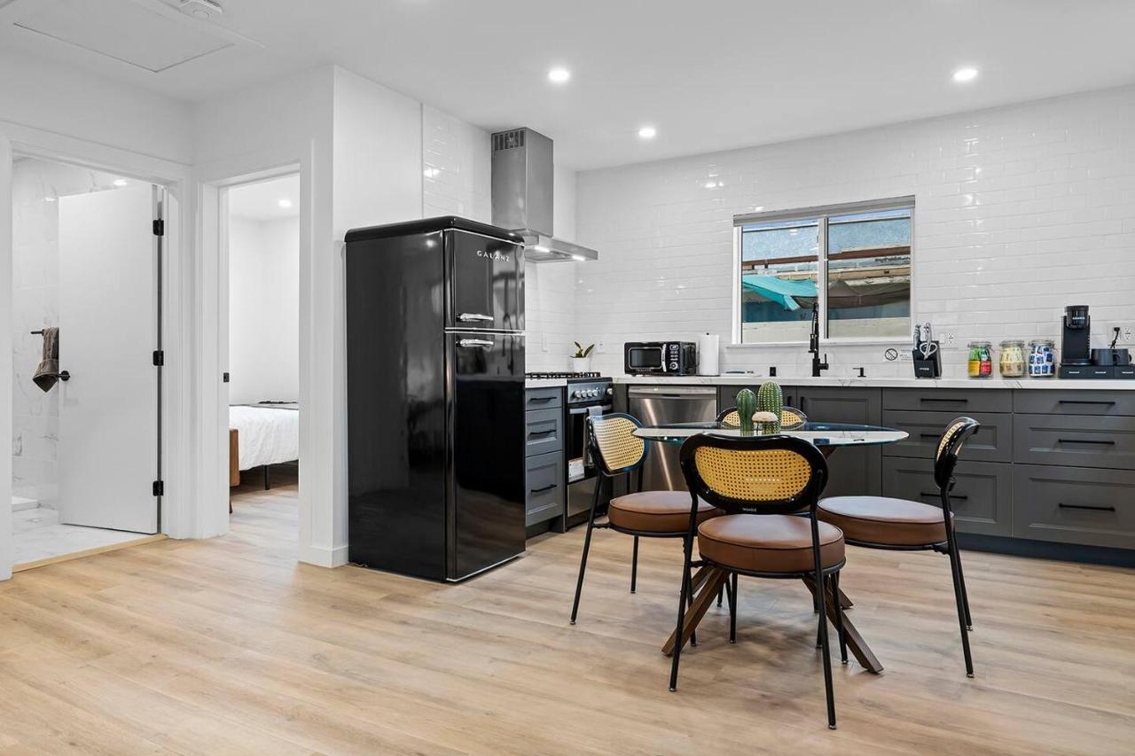 Spacious w/2BR 1bath - near DTLA East Los Angeles - 4