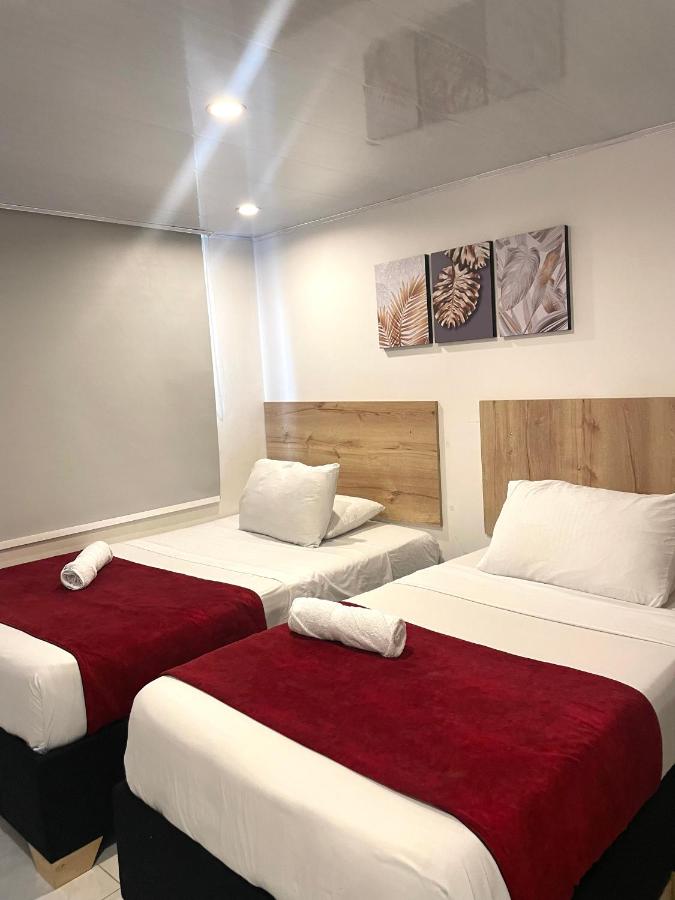 Hotel Urban Center Bogota - 2