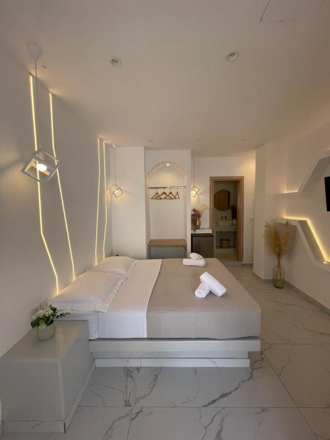 Fira Pulse Designed Suites - 2