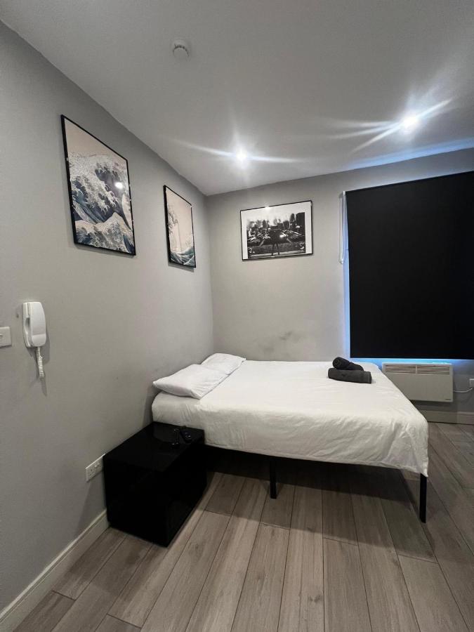 Smart Studio Near Elephant and Castle - 2