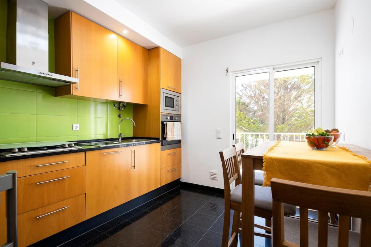 Spacious 2BR - Large Pool & Balconies - Near Beach - 4