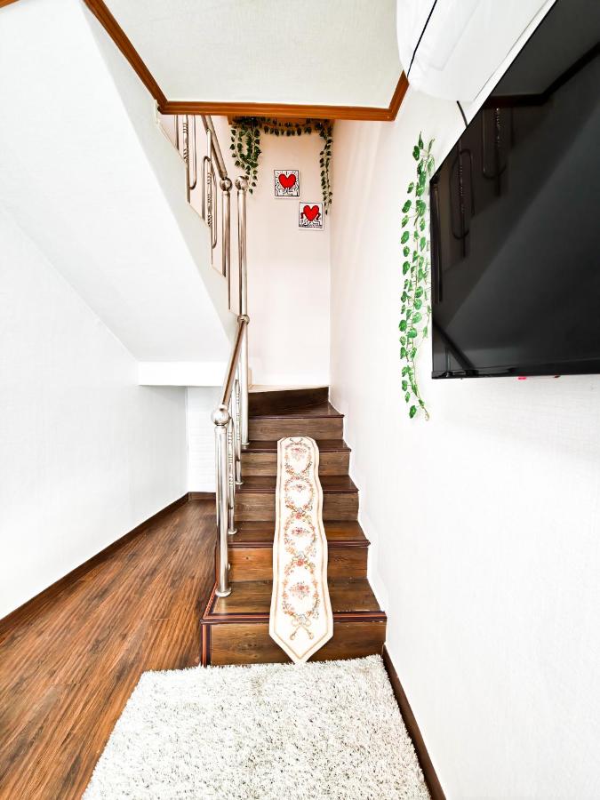 SeoulStayOn Blue Door Loft - 5