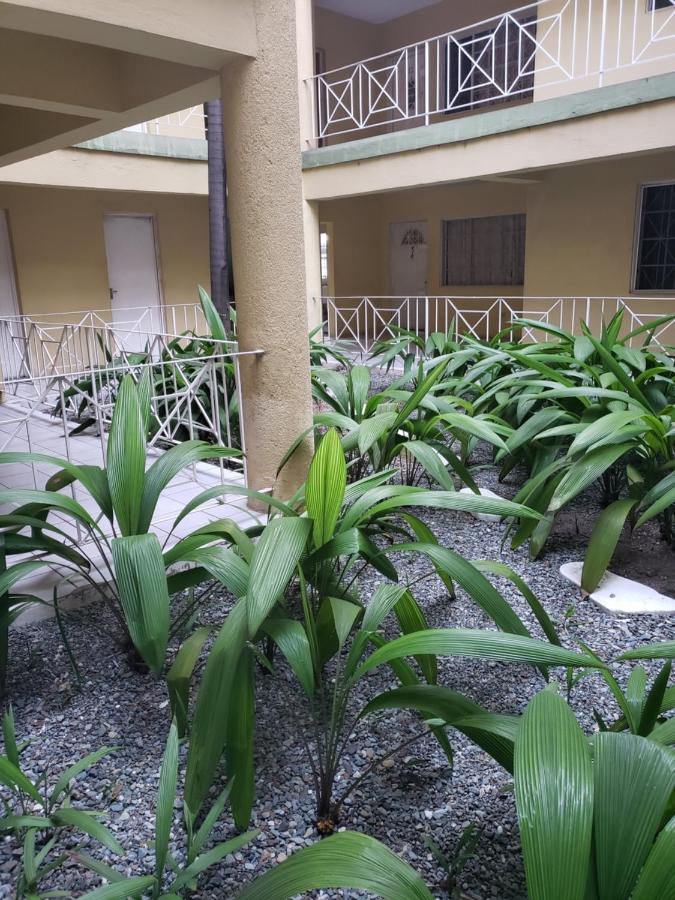 Beni at The Sunbury - 5