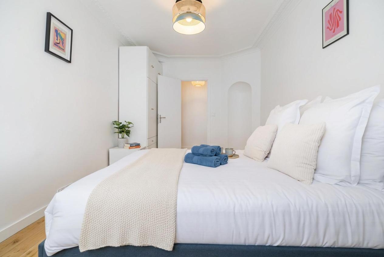 Furtive - Galeries Lafayette 2 - 5