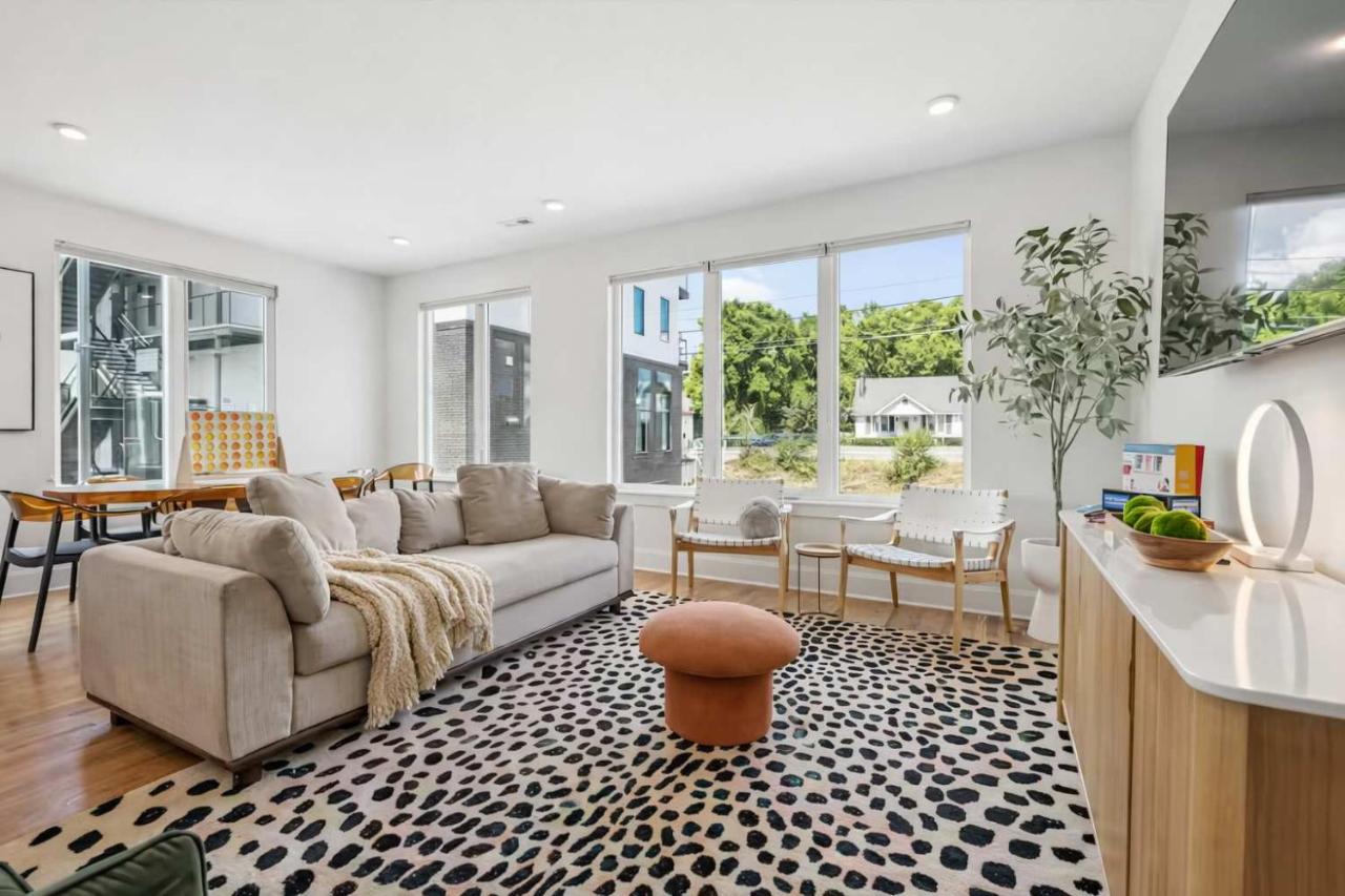 Nashville Townhouse with Rooftop & Modern Comfort