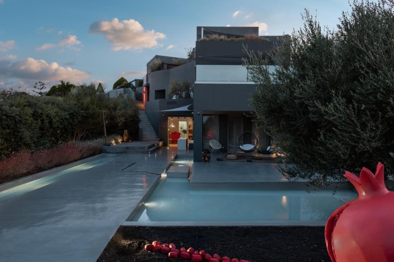 West East Suites - 4